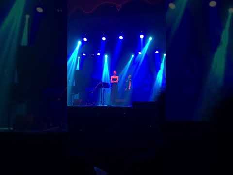 “Duetto Buffo Di Due Gatti”, Marjut y Tarja