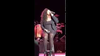 Jazmine Sullivan Sings - I Can't Make You Love Me (Live) 5/23/15