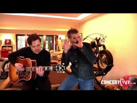 Pierpoljak en session acoustique pour "Une épée suspendue"(extrait de Général Indigo)