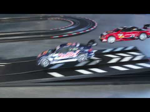 Carrera GO!!! Nintendo Mario Kart Mach 8 20062492 video