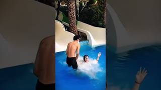 ブスだったら助けない中国のヤバいプールCrazy Fun slide! Would you ride it? #waterpark #水着 #bikini#adventure