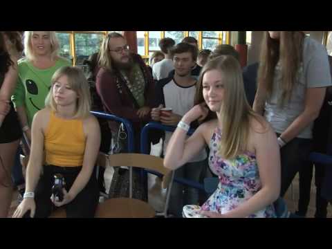 AZS - #SmashSisters Crews Event