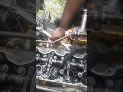 3126 Caterpillar Engine Injector Sleeve Removal