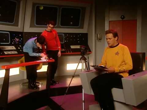 Bullyparade: Unser (T)Raumschiff - Werbefilm (Traumschiff)