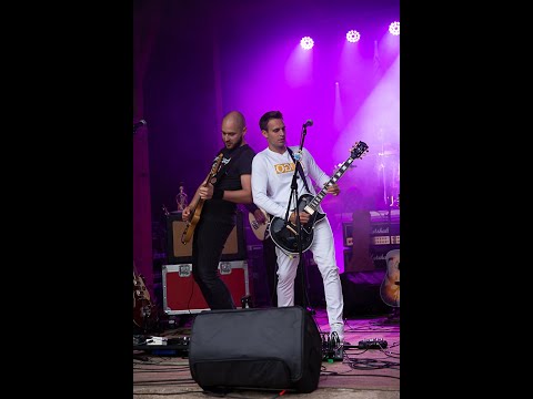 SVENO - Running Away From You - performed by Mike on Fashion