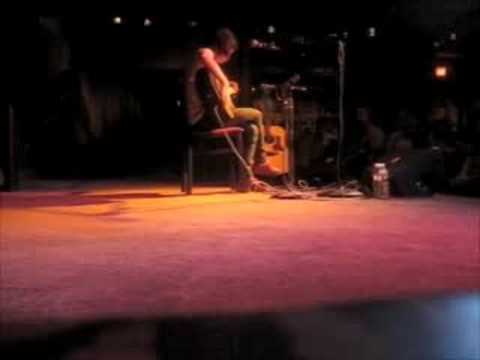 Kaki King - 09.08.08 - Carmine St. 5/17