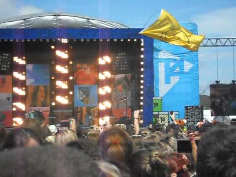 T4 on the beach 2012 - Conor Maynard