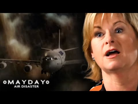 How Passengers of Air France 358 Battled for Their Lives | Mayday: Air Disaster