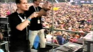 BLANK & JONES - LIVE @ LOVEPARADE 2000.mpg