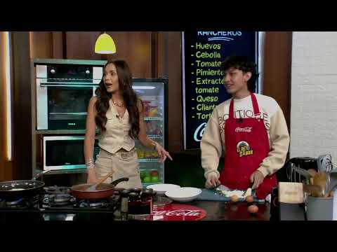 🔥💃 Hazel stings with both hands! 😲✨