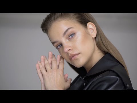 Issue Magazine - December 2018 w/ Barbara Palvin