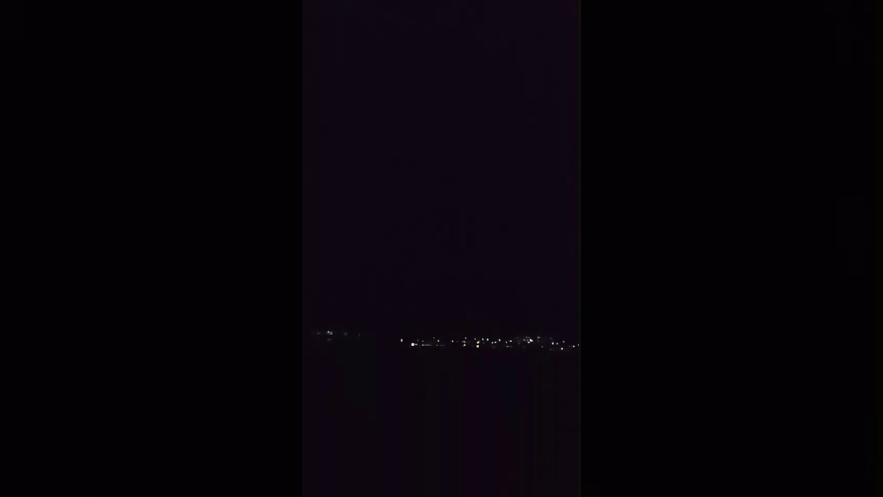毎日岡山市中区東岡山の上に飛んでる