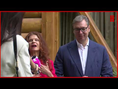 VUČIĆ UGOSTIO LOLITU DAVIDOVIĆ I RONA ŠELTONA: Prijem za holivudsku glumicu i njenog supruga