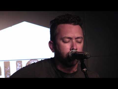 Tim McIlrath of Rise Against performs I Don't Wanna Be Here Anymore