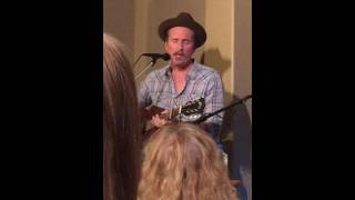 Shane Alexander - Skyway Drive In (Live at Russ &amp; Julie&#39;s)