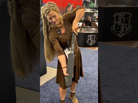 Giant Single-Action Switchblade