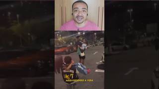 Ele viu seu pai carregando sua mãe e fez a mesma coisa #shorts