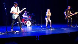 Hunky country boys jasmine Rae (live)