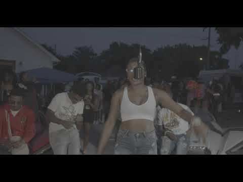 Chell Foxx - Man down - Welcome To My Hood Performance