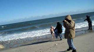 preview picture of video 'New Years Day Polar Bear Plunge Manomet, MA'