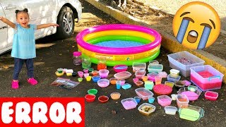 Mezclando mi Colección de SLIME 💦 en UNA PISCINA 🏊 en la CALLE 🚗