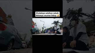 Download lagu Video lucu salah sholat ied #lucu #ngakak #shorts #short mp3 Download lagu Video lucu salah sholat ied #lucu #ngakak #shorts #short mp3
