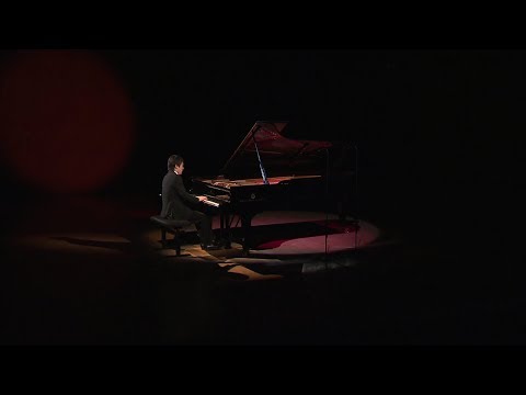 Seong-Jin Cho Recital -Mozart, Schubert and Chopin- 2016