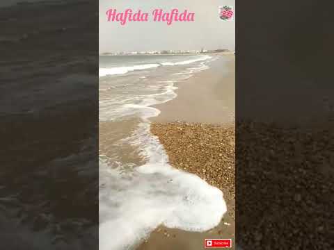 منظر الأحجار في شاطئ الصويرة الرائع امام التلال🏞️ Stunning view in front of hills of Essaouira beach