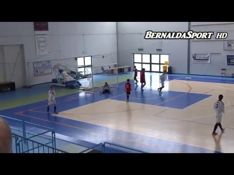 Bernalda Futsal - Cus Potenza .. Allievi Futsal 22/02/2015 HD