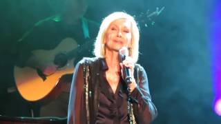 Olivia Newton John  -  The Promise (The Dolphin Song) & Don't Cut Me Down - Vancouver PNE