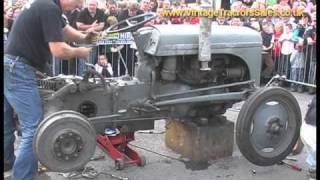 preview picture of video 'How to Rebuild a Ferguson T20 Tractor (fergy,fergie) in under 10 Minutes'