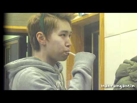 [Fancam] 111223 SUKIRA Sungmin - Merry Christmas