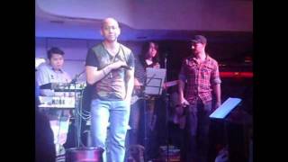 A SURPRISE PARTY FOR DAVID DIMUZIO.wmv