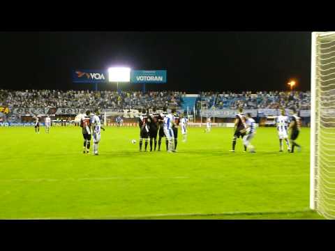 Falta batida por Caio - Momentos do Avaí 2º tempo - Avaí 2x0 Vasco - 23.05.10 - By JamiraF.MP4