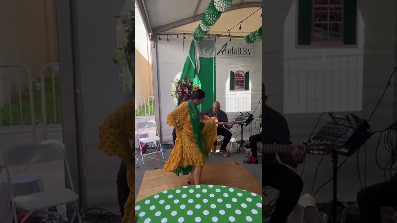 Promotional video thumbnail 2 for All-Inclusive Flamenco Night: Spanish