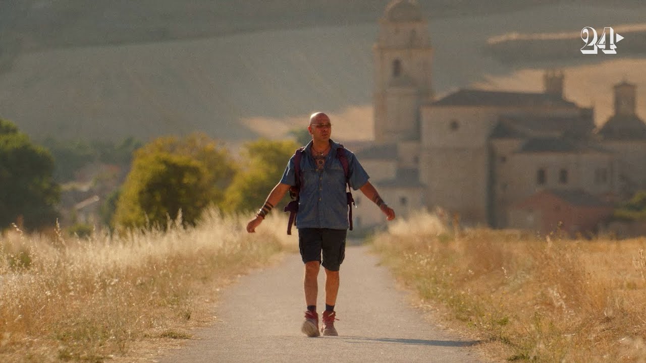 Per Natale nelle sale arriva Buon Camino di Checco Zalone