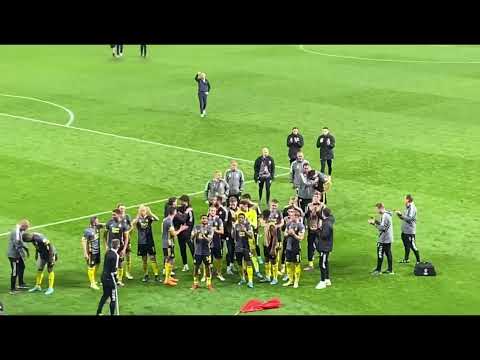 Slavia Praag - Feyenoord: all 3 goals and afterparty filmed from the visitor section. (14-4-2022)