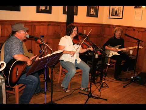 Wagon Train, by Gayla Drake Trio, featuring Tommy Bruner