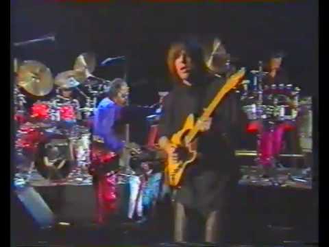 Something's On Your Mind - 1985 Berlin, Miles Davis, Mike Stern, Steve Thornton, Angus Thomas
