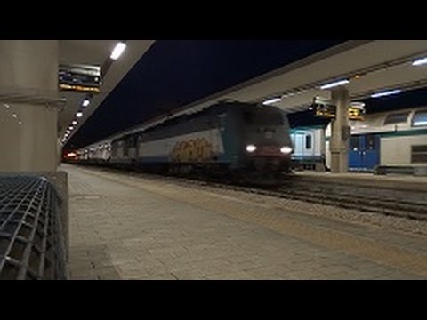 E 405 028+D445 XXXX sul MRV Pontecagnano-Foggia in transito a Benevento.