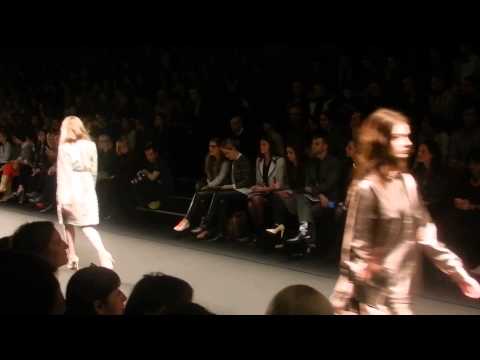 Алена Ахмадуллина Неделя моды в Берлине 2014 Показ