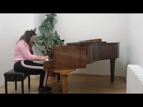Bisera Janeva, age 11 - Little prelude c minor