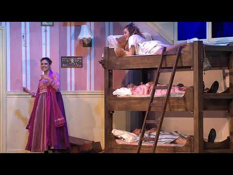 Che Disastro di Peter Pan (Official Trailer)