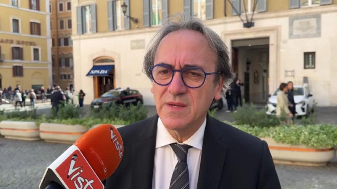 Bonelli (Avs): Interrogazione a Tajani su modalità concessione passaporto italiano a figli Bolsonaro