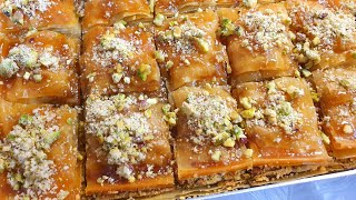 בקלי קלות- בקלאווה פיסטוק שקדים (ליהי קרויץ - מטבח בקלי קלות) - התמונה מוצגת ישירות מתוך אתר האינטרנט יוטיוב. זכויות היוצרים בתמונה שייכות ליוצרה. קישור קרדיט למקור התוכן נמצא בתוך דף הסרטון