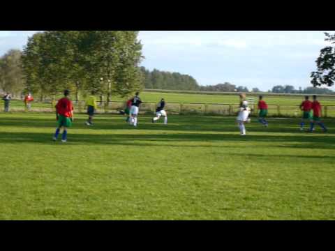 GKS Stawiski - Skra Czarna Białostocka 8:1 (2:1).  (6)