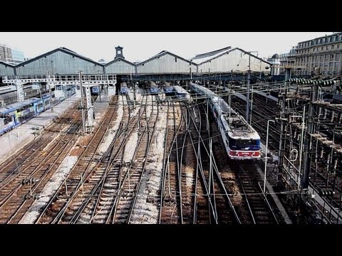 Paris Saint-Lazare - Time lapse x25