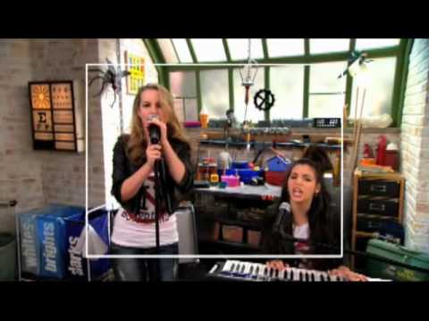 Teddy Duncan and Skylar - Two Timing Pig (Good Luck Charlie)