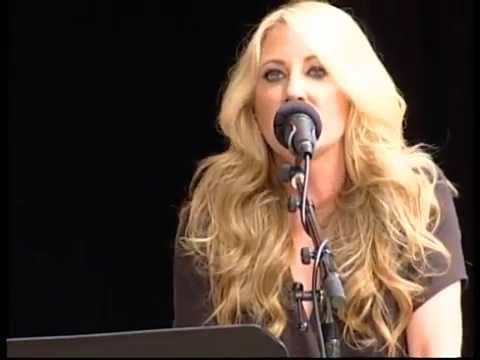 WoodSongs 766: Lee Ann Womack
