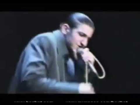 DJ Ergün Master of Turkrap ( Dj Mahmut ve Mc Kanun'a ödüllerini takdim ediyor )